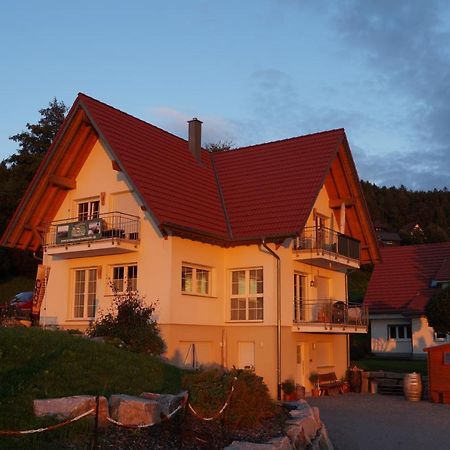 Apartment Ferienwohnung Brandmatt - Weitblick - 54Qm ซัสบาควัลเดิน ภายนอก รูปภาพ